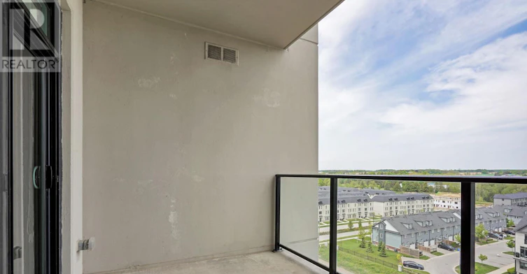 801-260 Villagewalk Boulevard, London, ON, N6G 0W6 - 32