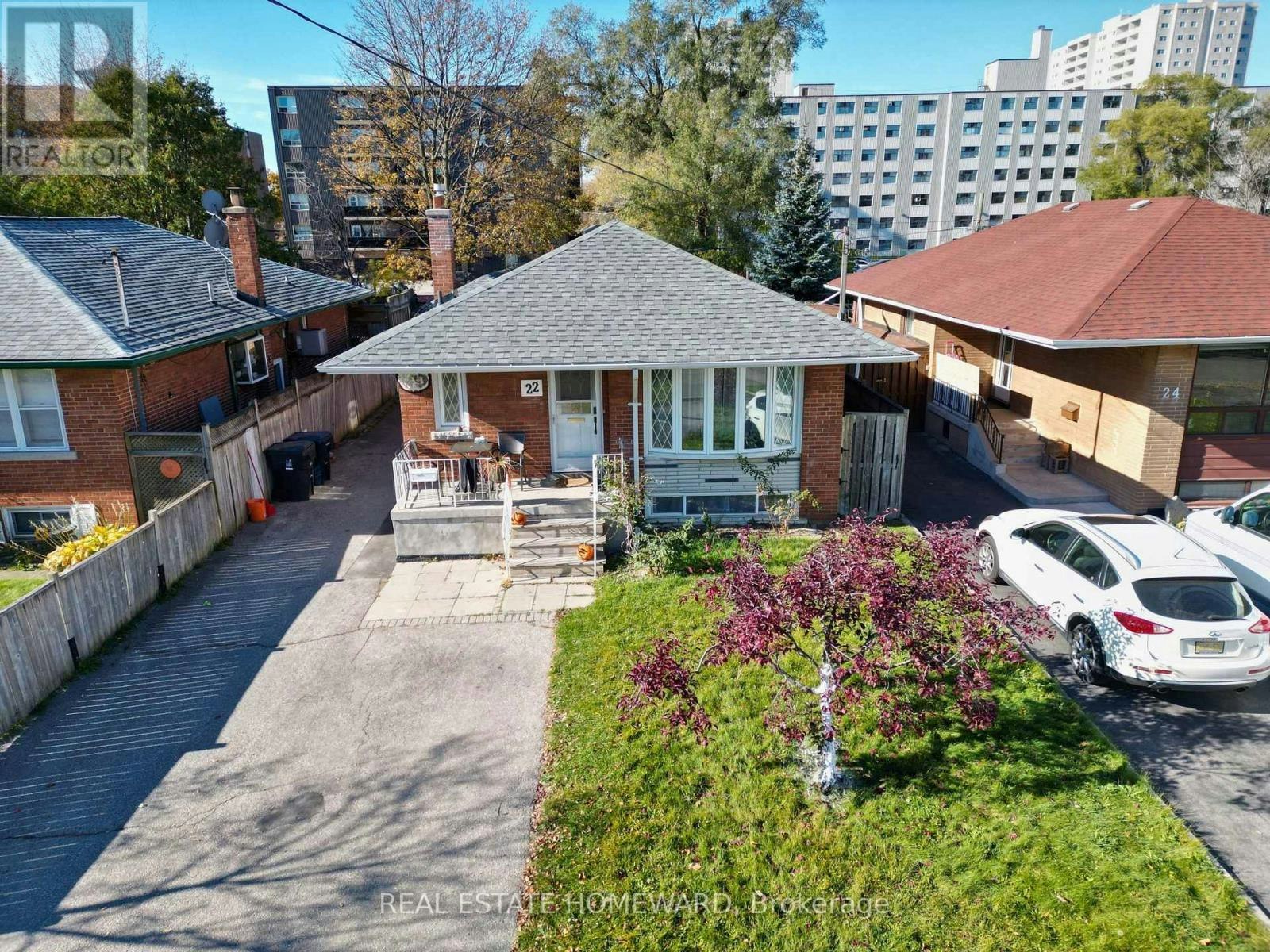 BSMT 2-22 Amberley Drive, Toronto, ON, M1R 4K3 - 2