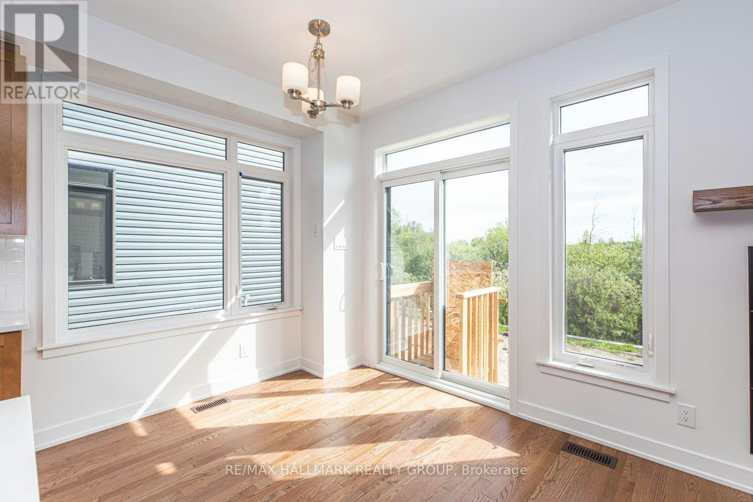 57 Nettle Crescent, Ottawa, ON, K1T 0W9 - 11