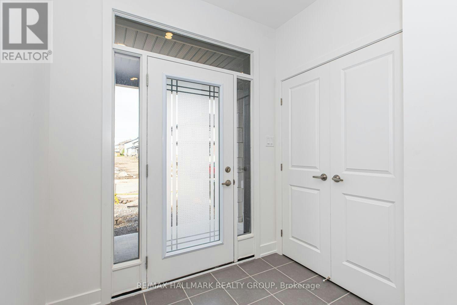 57 Nettle Crescent, Ottawa, ON, K1T 0W9 - 3