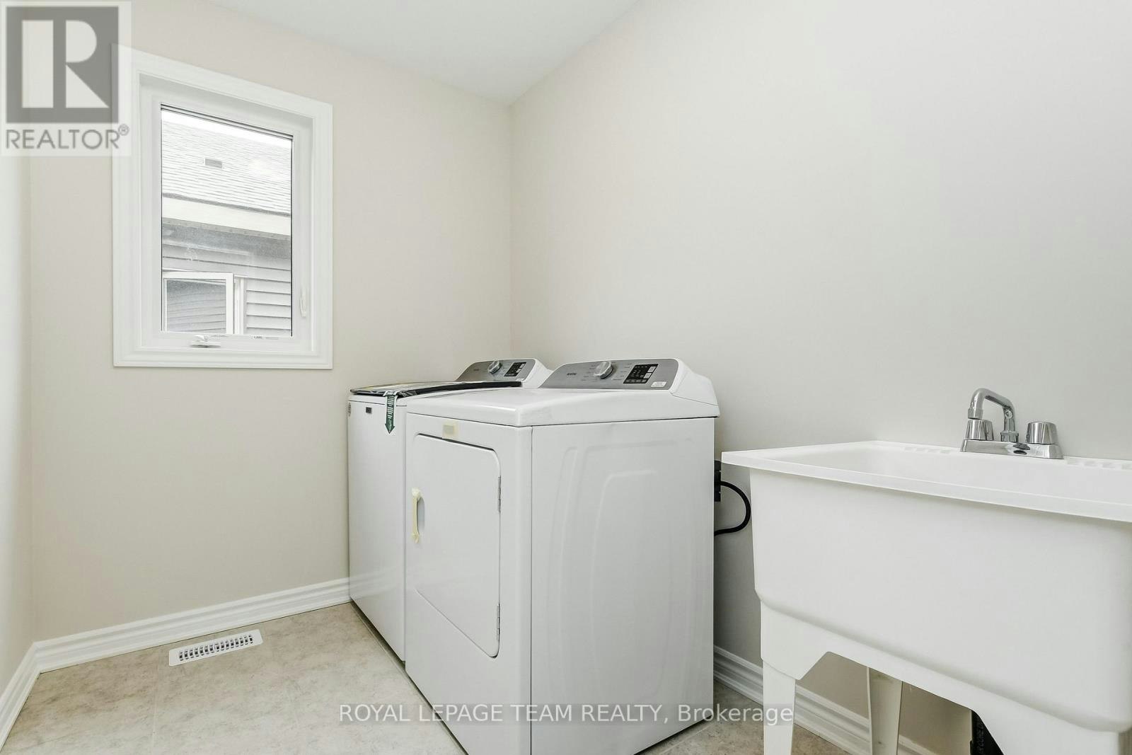 13 Racemose Street, Ottawa, ON, K2J 6Z9 - 25