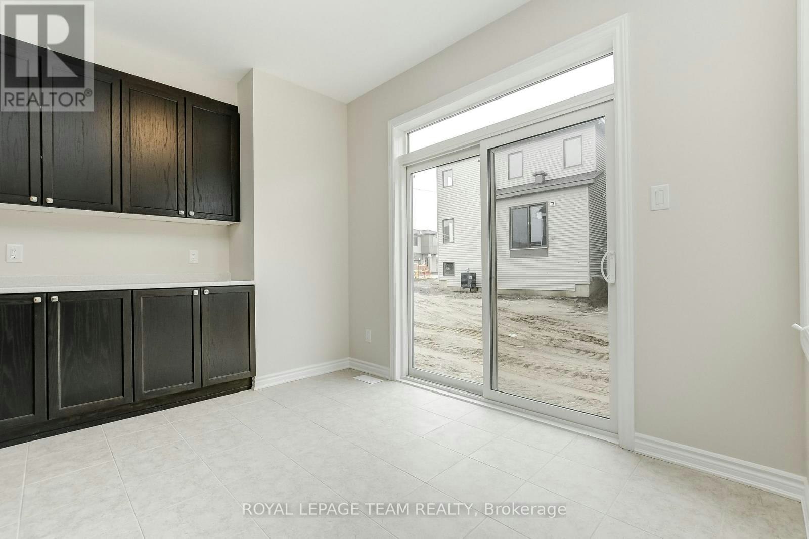 13 Racemose Street, Ottawa, ON, K2J 6Z9 - 12