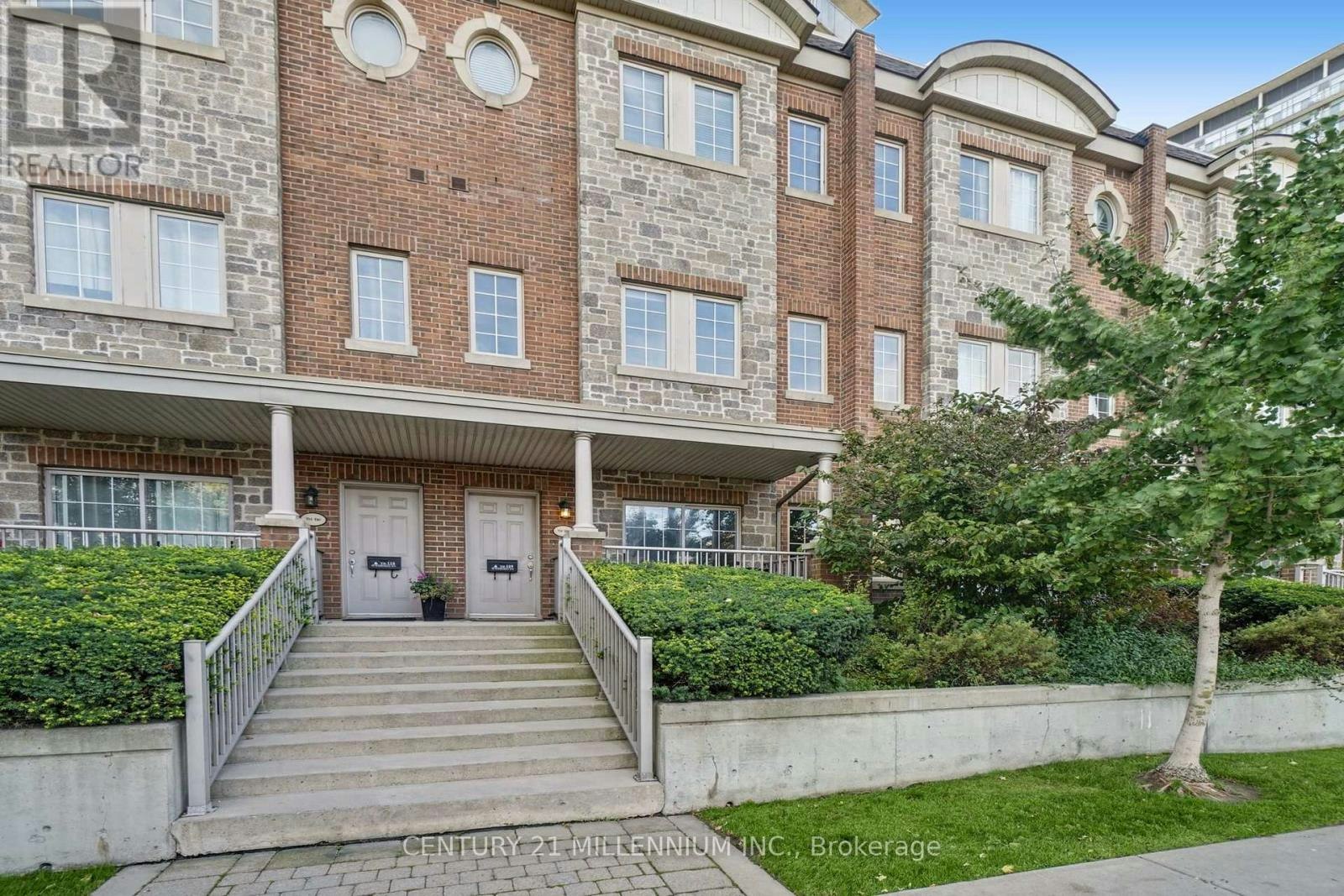 TH109-15 Windermere Avenue, Toronto, ON, M6S 5A2