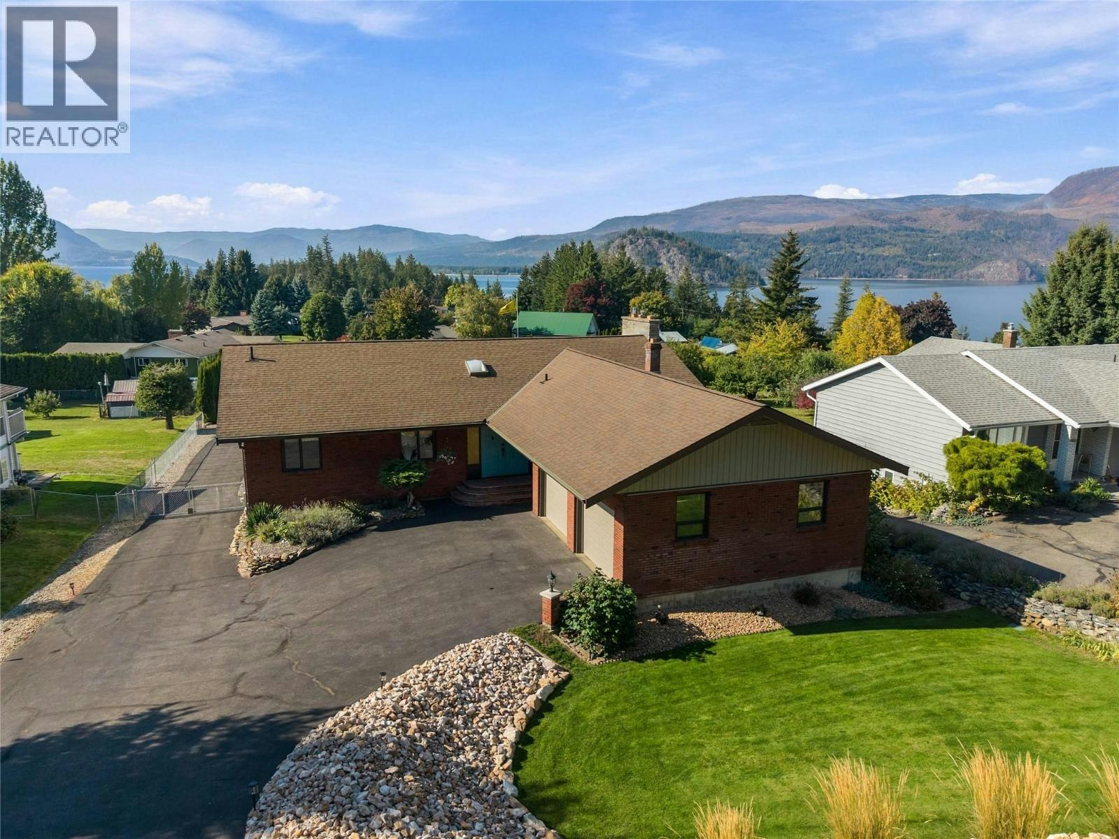 3331 Mcbride Road, Blind Bay, BC, V0E 1H1