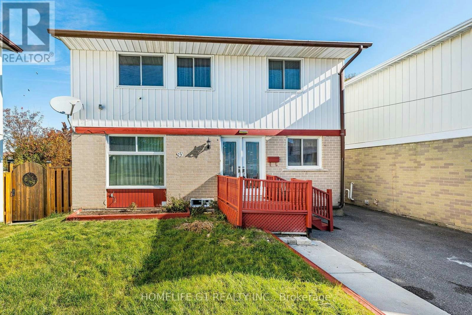 35 Greenbush Court, Brampton, ON, L6S 2K2