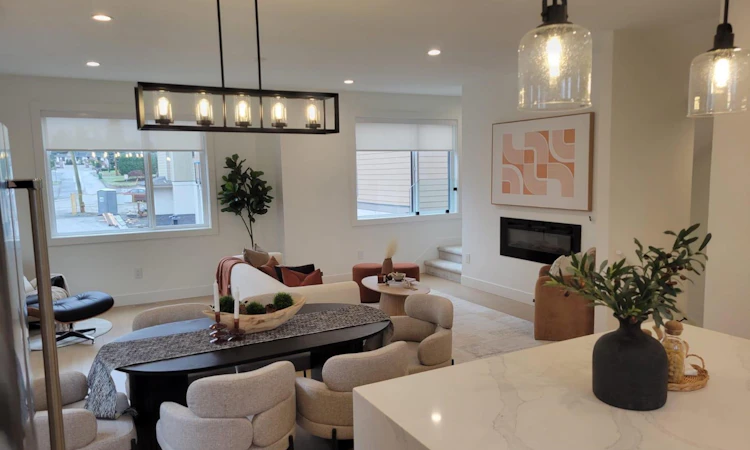 9-1641 King Crescent