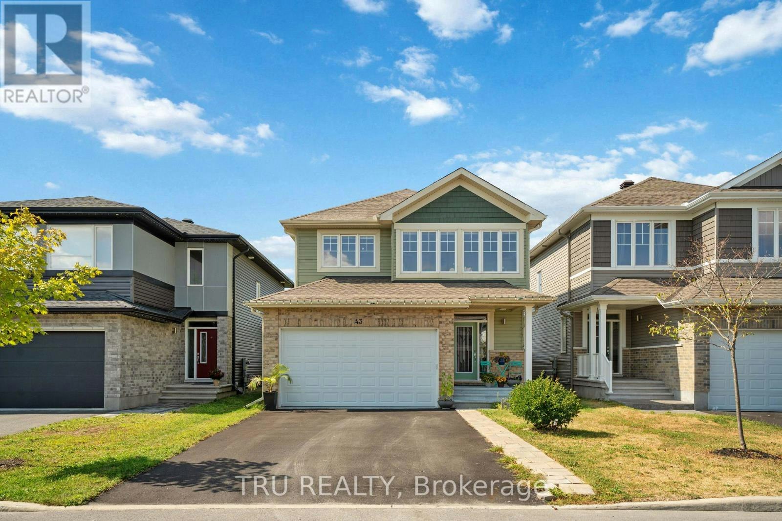 43 Aridus Crescent, Ottawa, ON, K2S 2L4