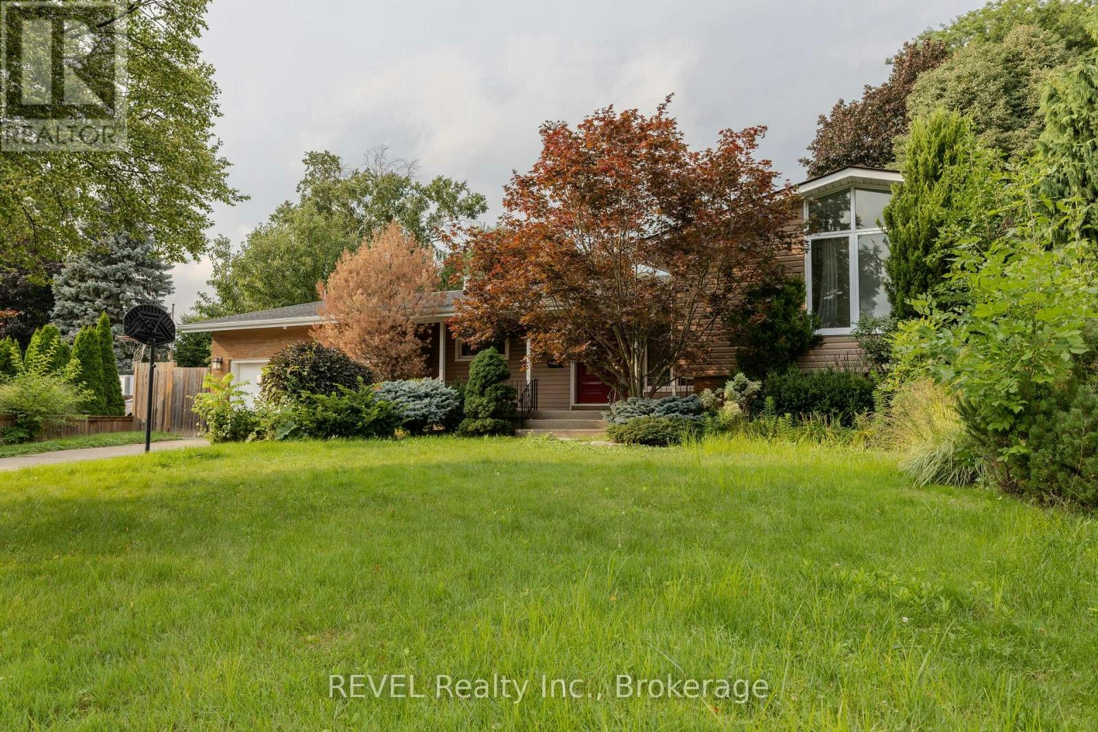 7285 Rolling Acres Crescent, Niagara Falls, ON, L2J 1E5