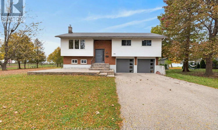 306 Lakeside Drive