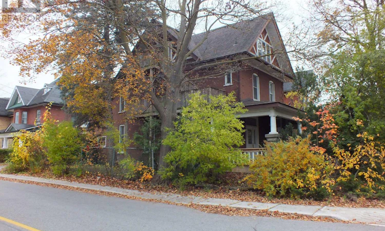 400 Downie Street