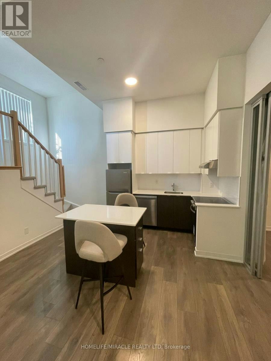 106-160 Canon Jackson Drive, Toronto, ON, M6M 0B6 - 8
