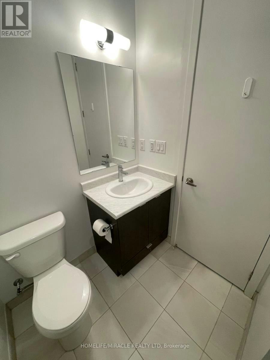 106-160 Canon Jackson Drive, Toronto, ON, M6M 0B6 - 17
