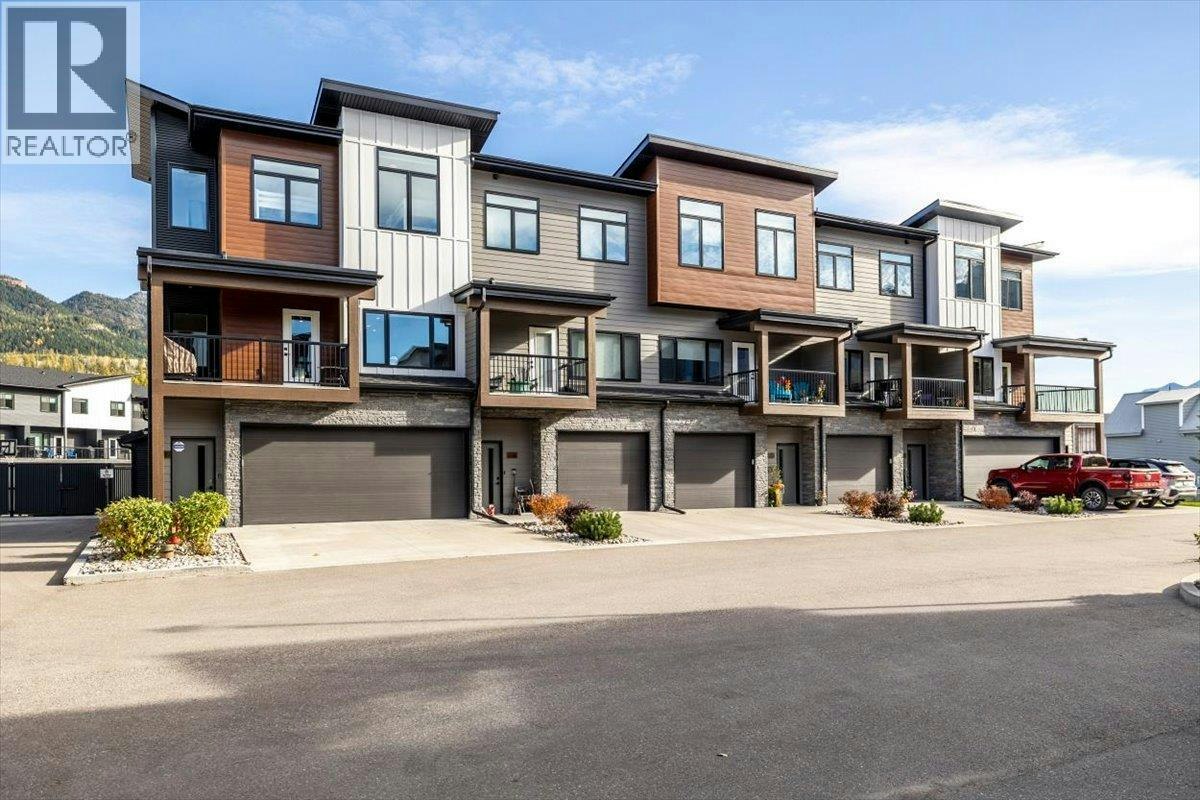 205-700 Riverside Way, Fernie, BC, V0B 1M7