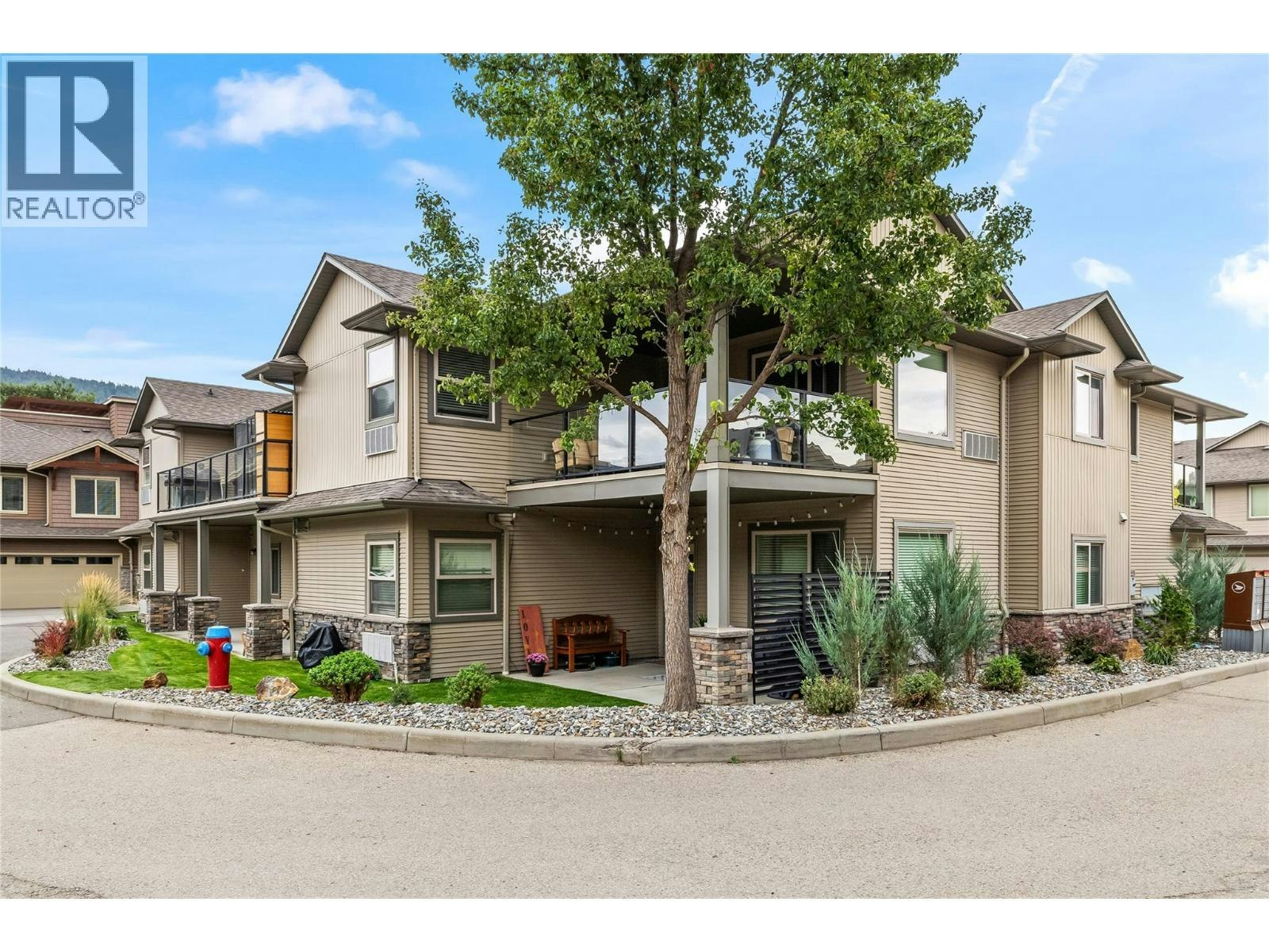 401-3350 Woodsdale Road, Lake Country, BC, V4V 2R7