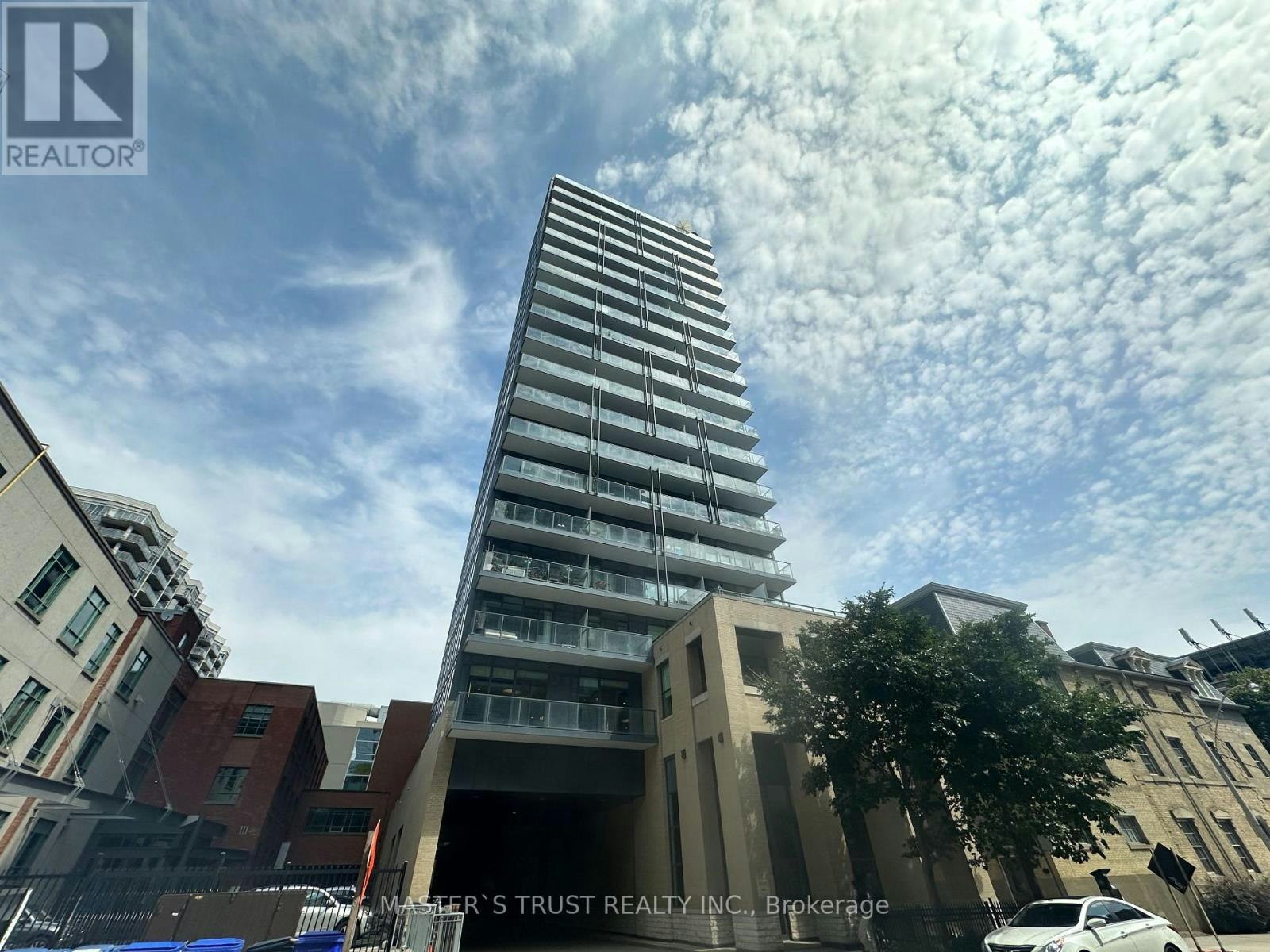 601-105 George Street, Toronto, ON, M5A 0L4