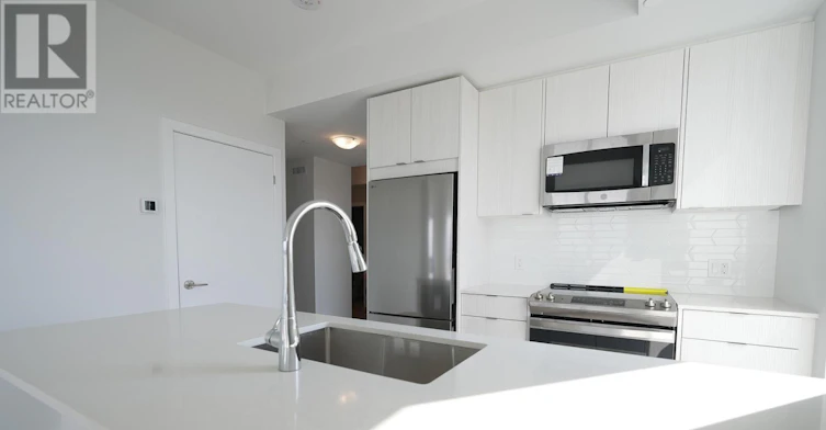 3401-4130 Parkside Village Drive, Mississauga, ON, L5B 0L7 - 3