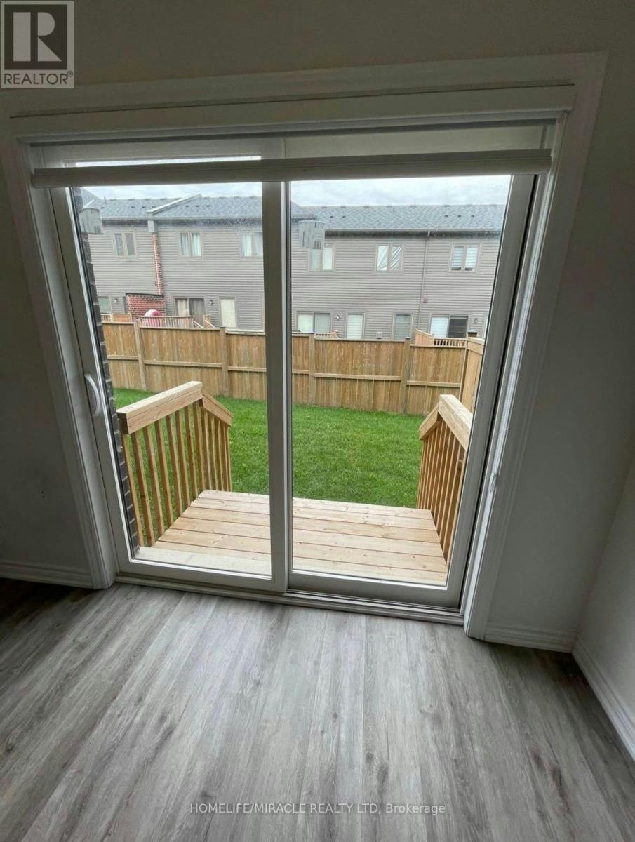 23-314 Equestrian Way, Cambridge, ON, N3E 0E2 - 5