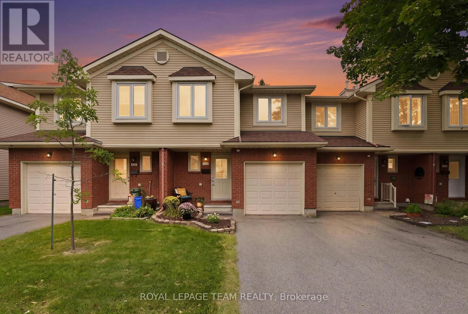 304 Valade Crescent, Ottawa, ON, K4A 2X3