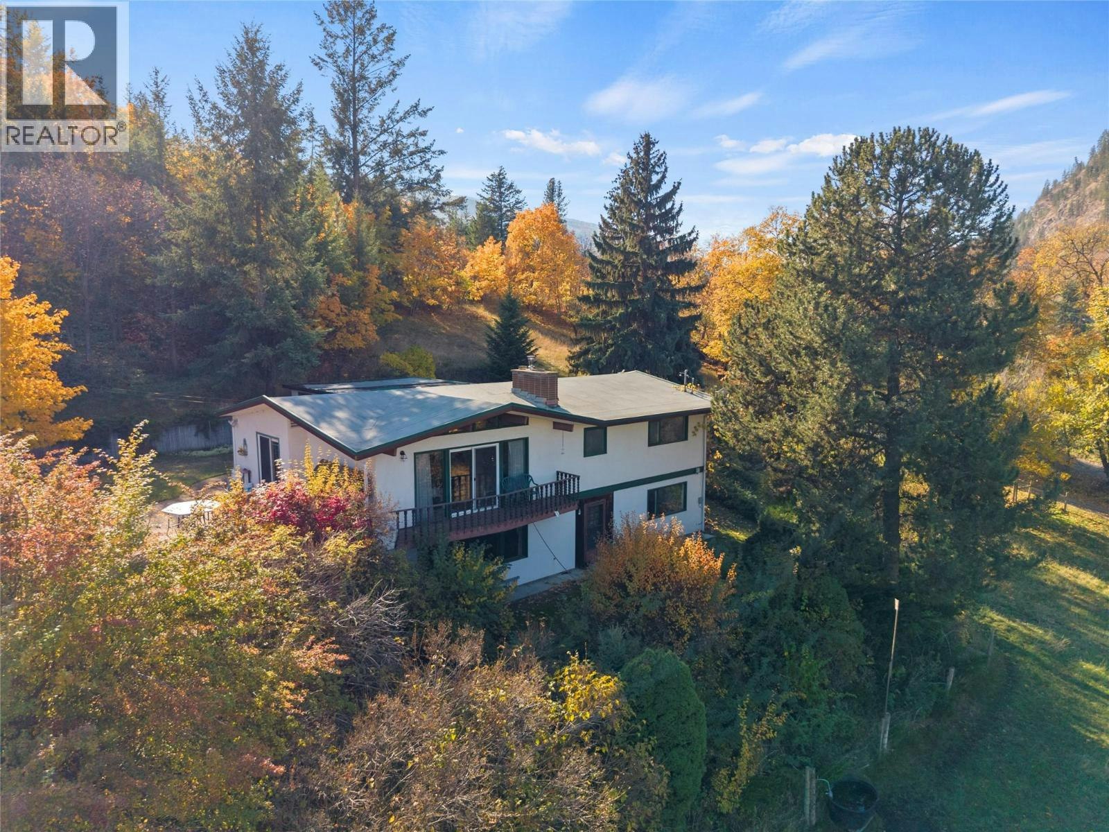 6709 Cosens Bay Road - 2