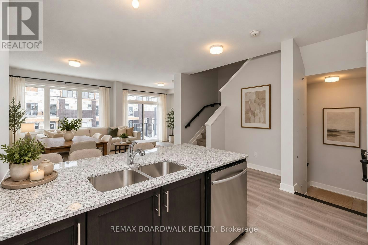 235 Anyolite Private, Ottawa, ON, K2J 7J3 - 7