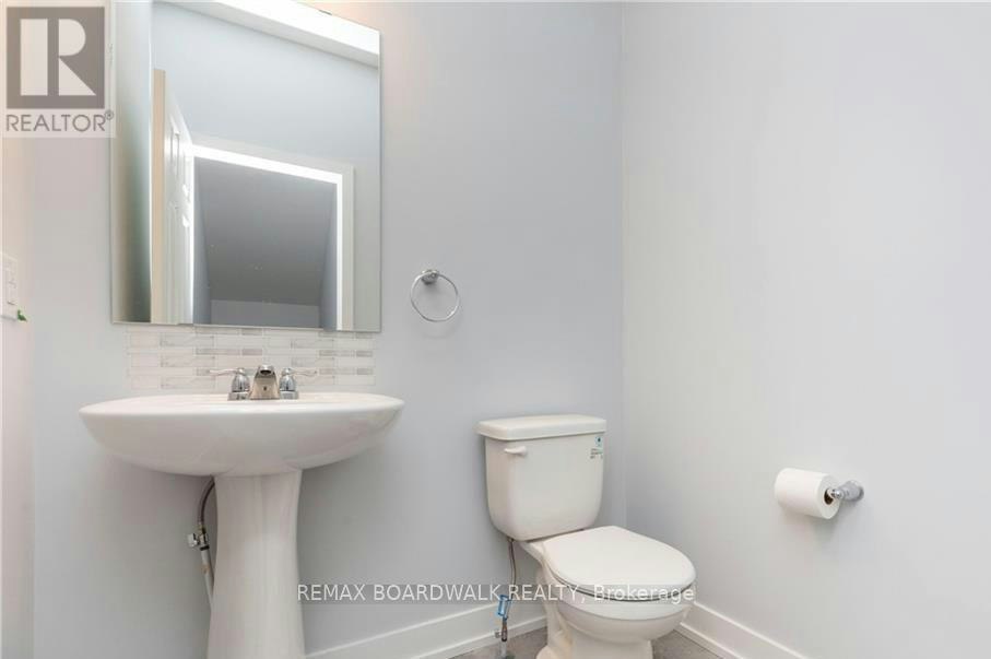 235 Anyolite Private, Ottawa, ON, K2J 7J3 - 10
