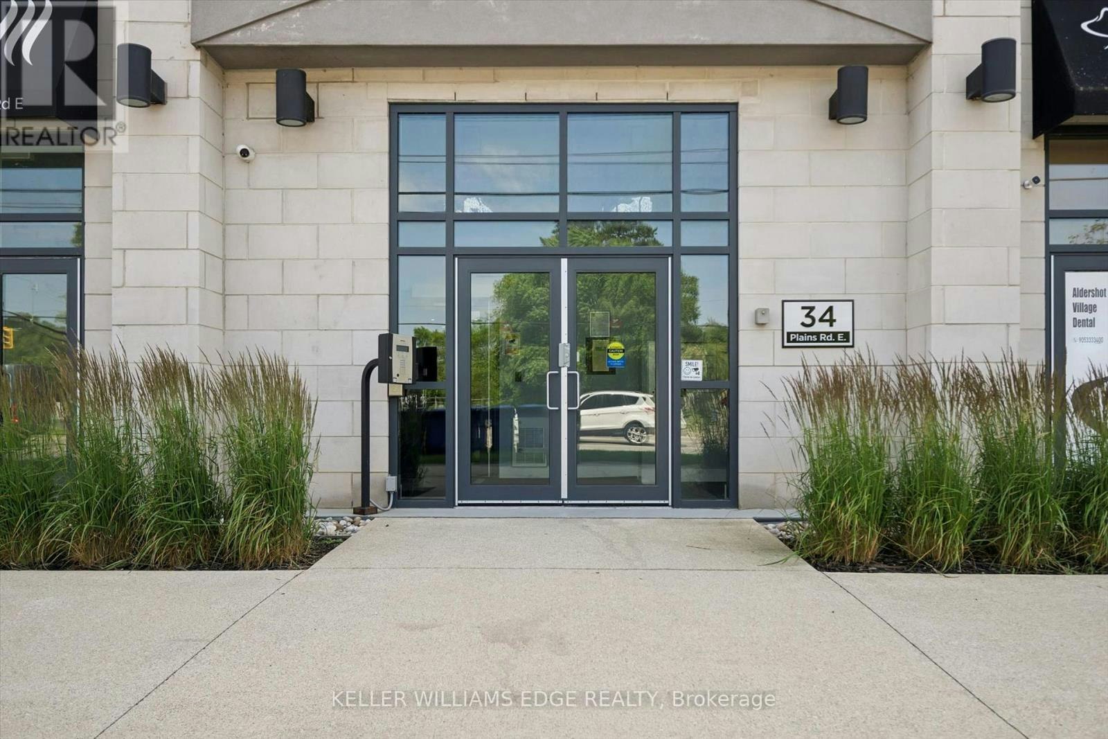 208-34 Plains Road E, Burlington, ON, L7T 0B9 - 3