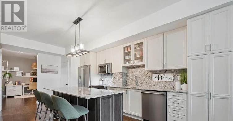 208-34 Plains Road E, Burlington, ON, L7T 0B9 - 11