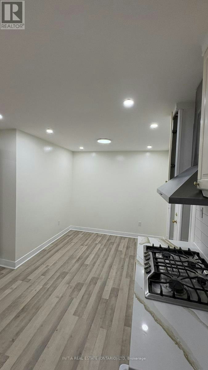 12 Daybreak Drive, London, ON, N5V 4V7 - 5