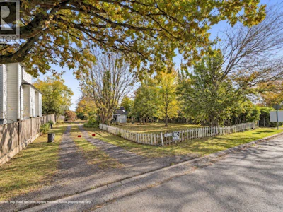 5411 16 Avenue - 2