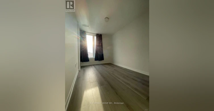 317-3401 Ridgeway Drive E, Mississauga, ON, L5L 0B9 - 4
