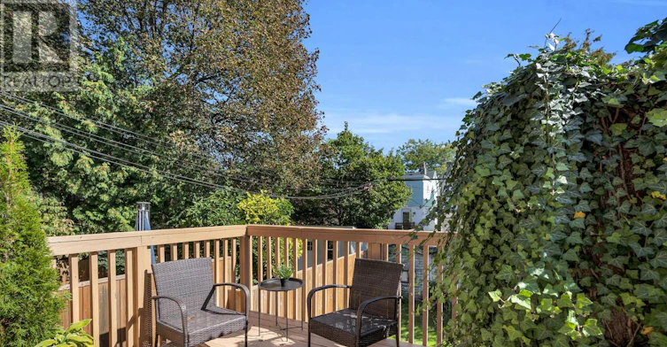 23 Aldridge Avenue, Toronto, ON, M4C 3W3 - 33