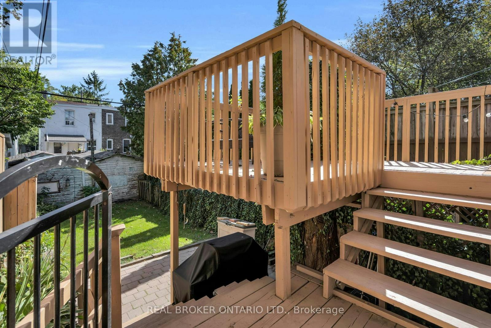 23 Aldridge Avenue, Toronto, ON, M4C 3W3 - 35