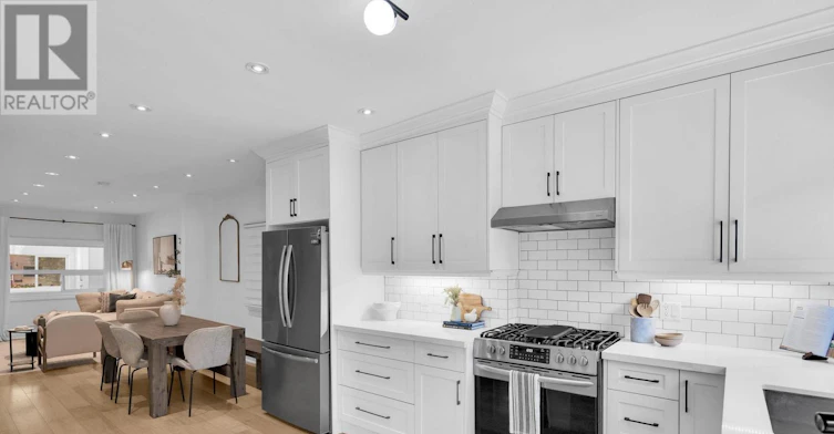 23 Aldridge Avenue, Toronto, ON, M4C 3W3 - 13