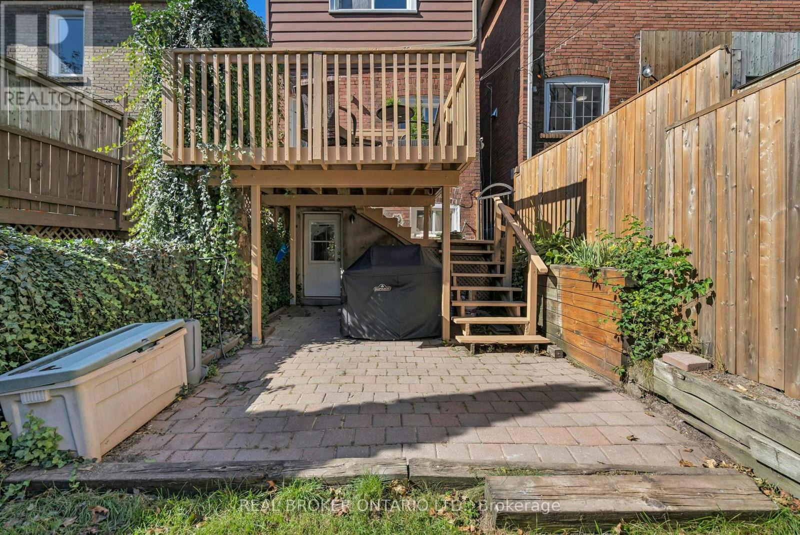 23 Aldridge Avenue, Toronto, ON, M4C 3W3 - 32