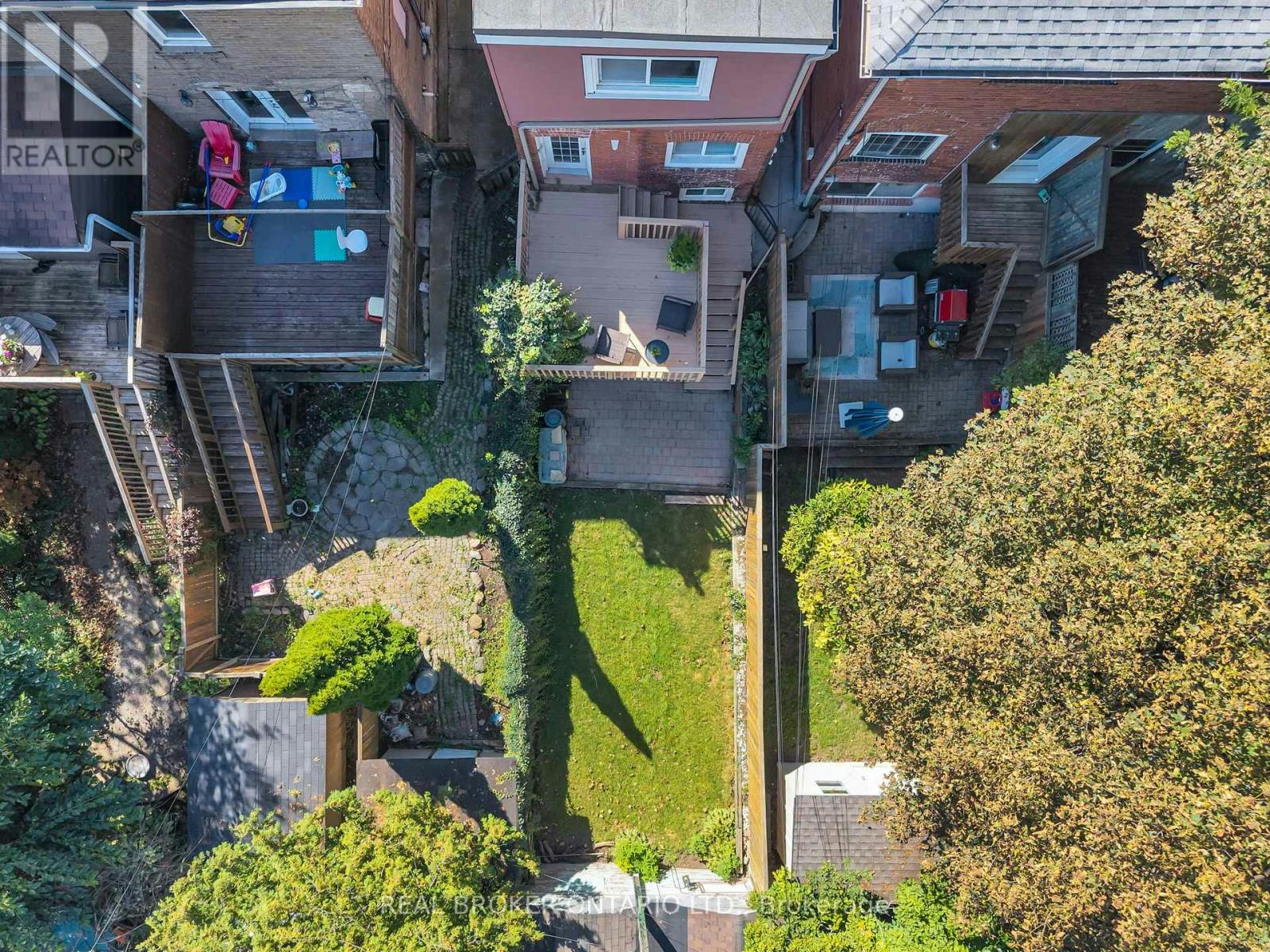 23 Aldridge Avenue, Toronto, ON, M4C 3W3 - 36