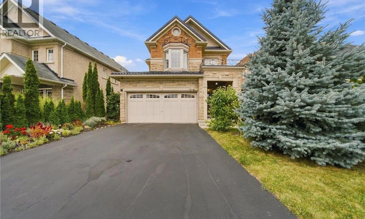 27 Hazelton Avenue