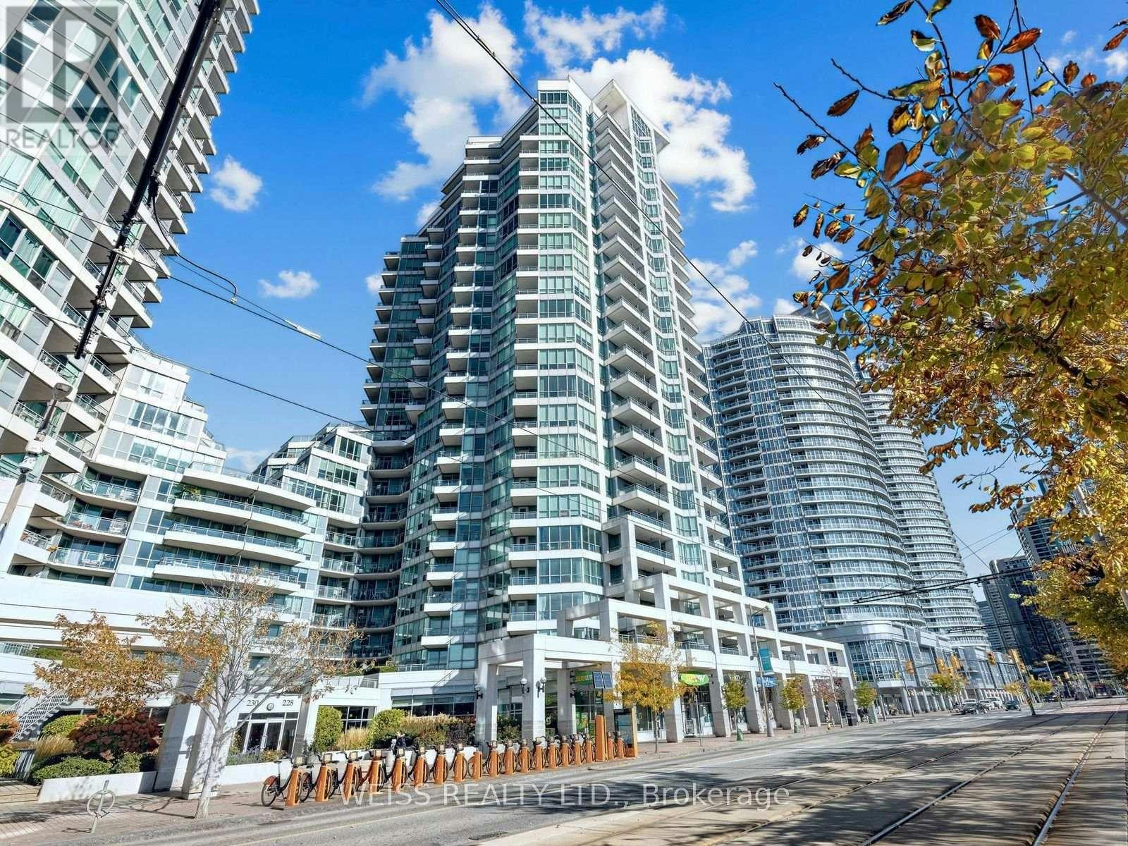 228 Queens Quay W, Toronto, ON, M5J 2X1