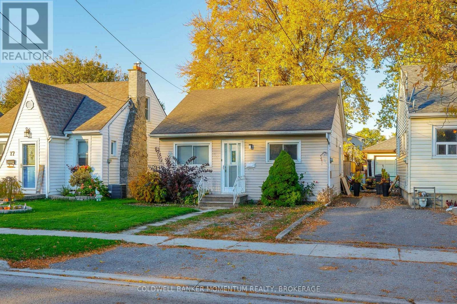 15 Wallace Avenue S, Welland, ON, L3B 1R4
