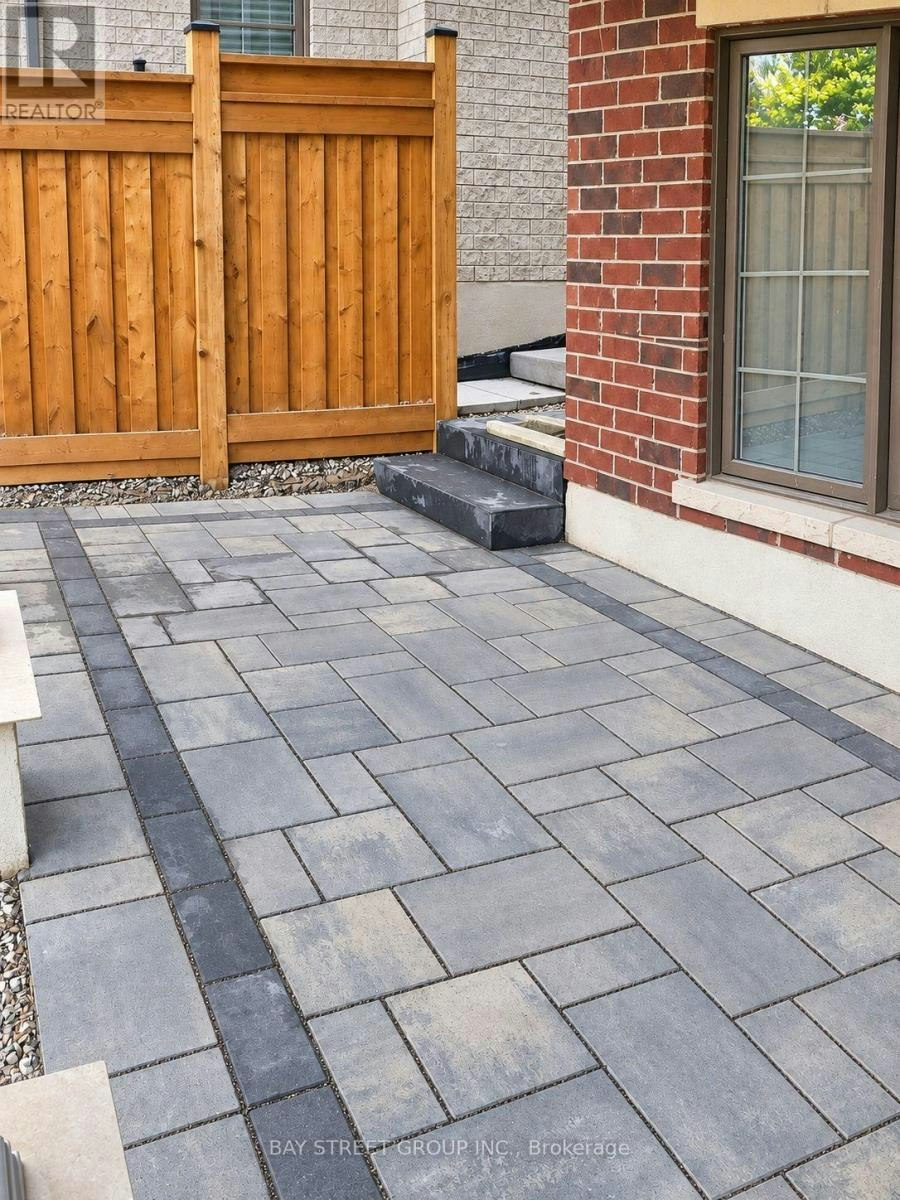 83 Glensteeple Trail, Aurora, ON, L4G 3T1 - 3