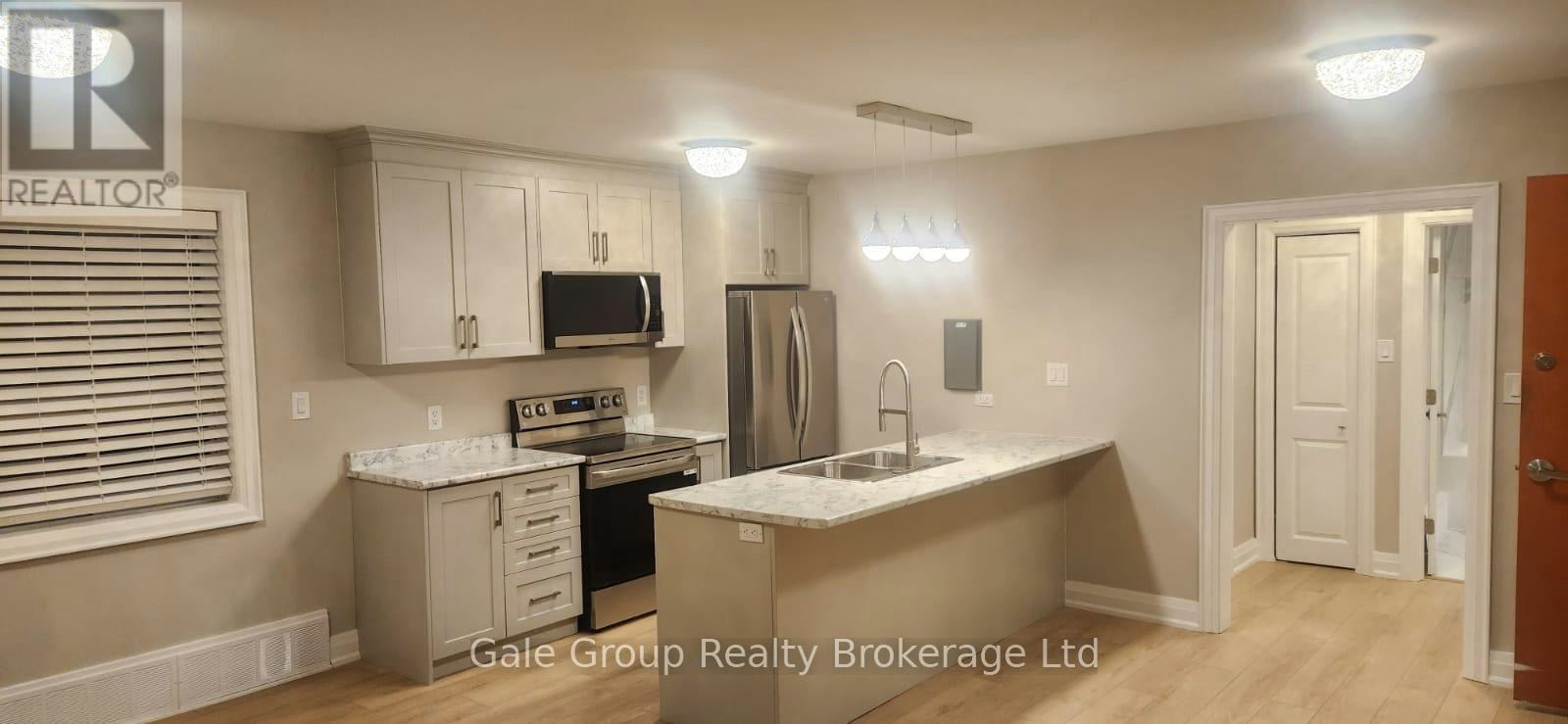 2-25 Paisley Boulevard E, Mississauga, ON, L5A 1P3 - 4