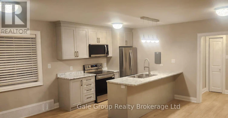 2-25 Paisley Boulevard E, Mississauga, ON, L5A 1P3 - 4