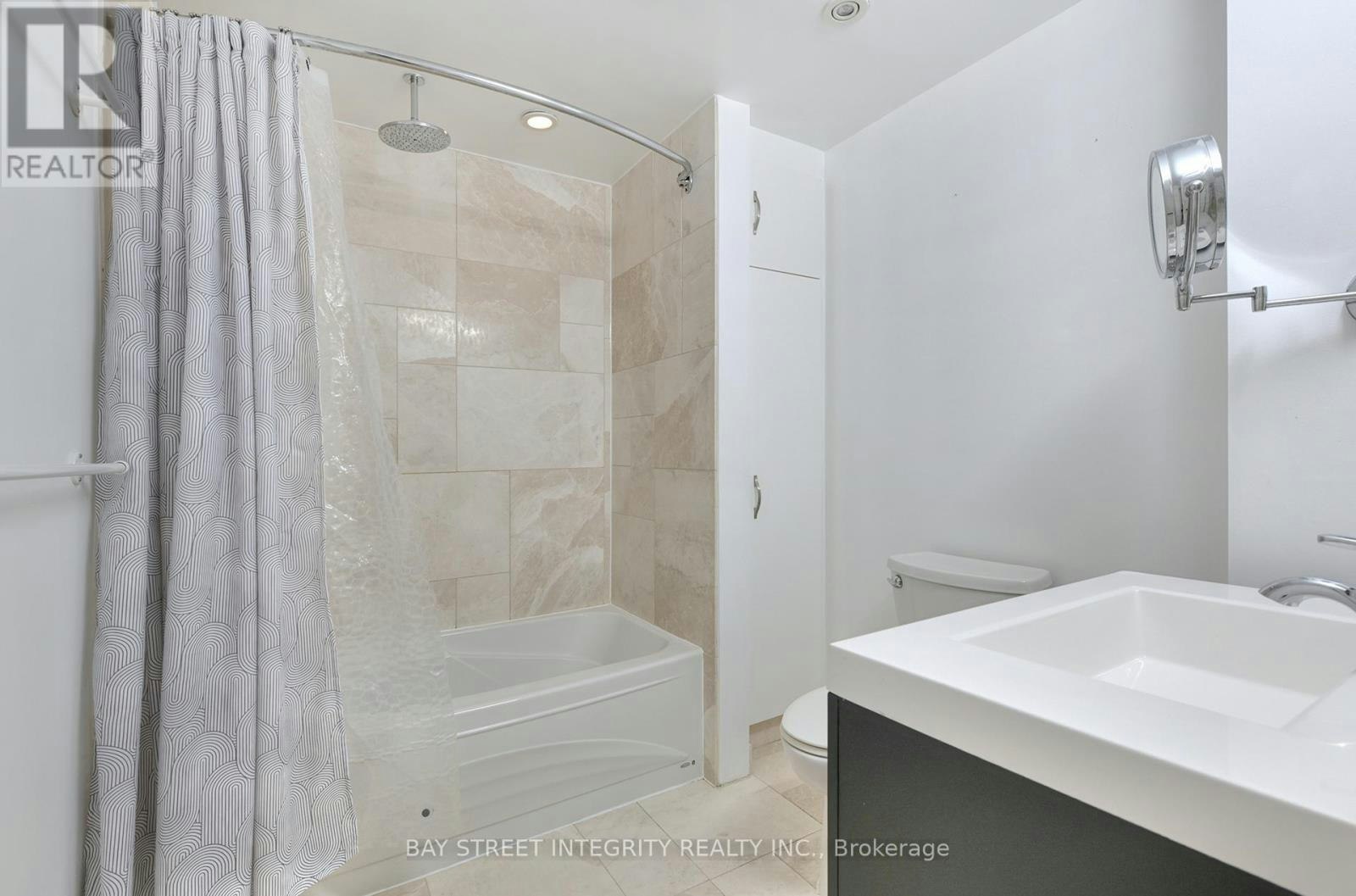 976 Raintree Lane, Mississauga, ON, L5H 3Y6 - 17