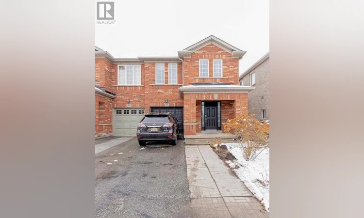 27 Thornbush Boulevard