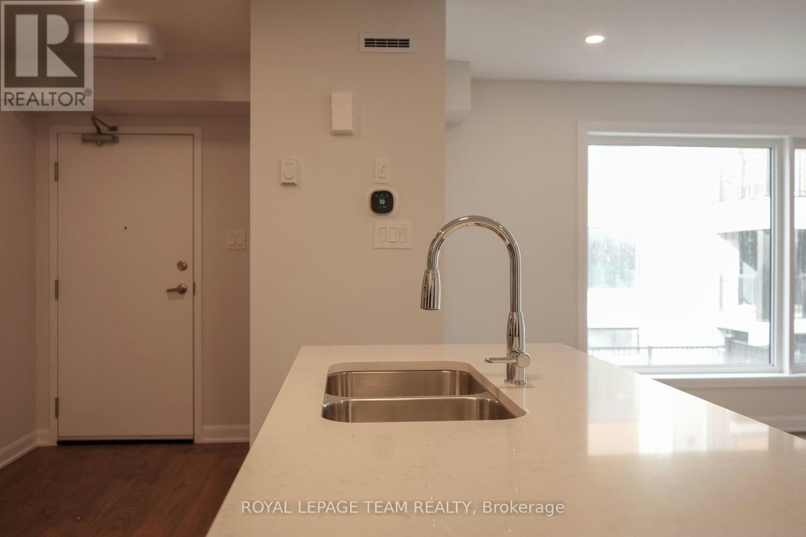 5-1001 Glenroy Gilber Drive, Ottawa, ON, K2J 5W2 - 9