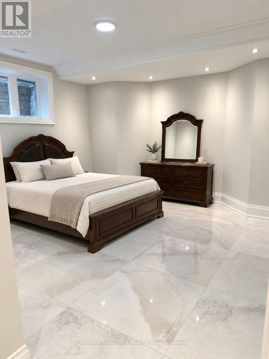 26 Walmer Road, Richmond Hill, ON, L4C 3W7 - 5
