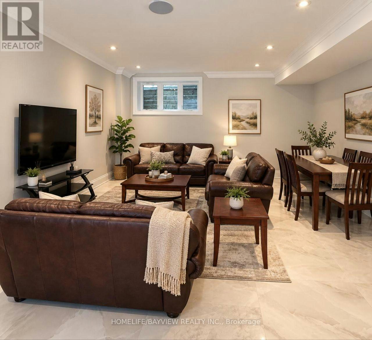 26 Walmer Road, Richmond Hill, ON, L4C 3W7 - 2