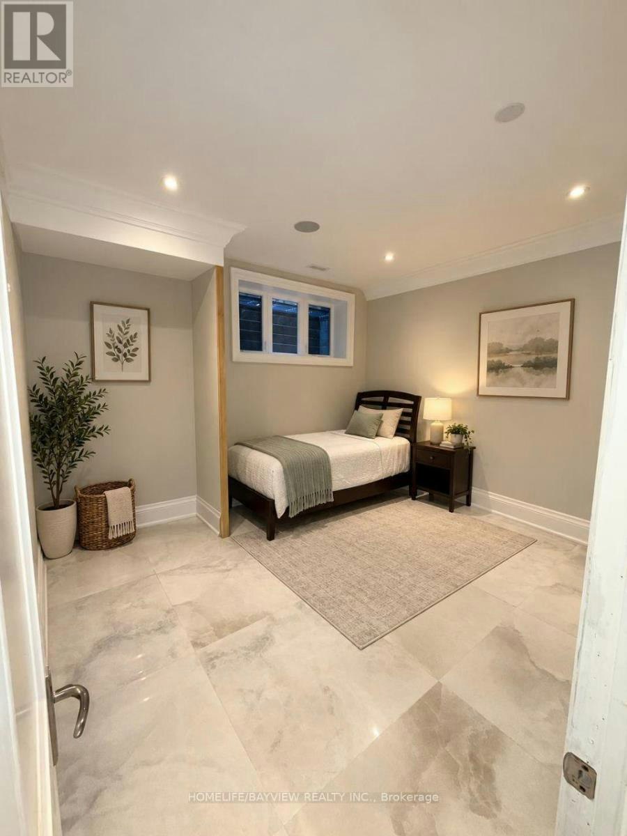 26 Walmer Road, Richmond Hill, ON, L4C 3W7 - 6