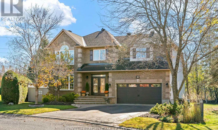 16 Sirocco Crescent