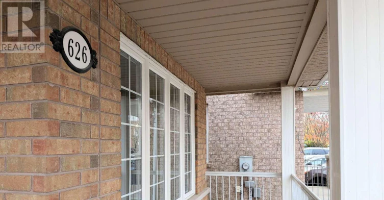626 Society Crescent, Newmarket, ON, L3X 2V8 - 2