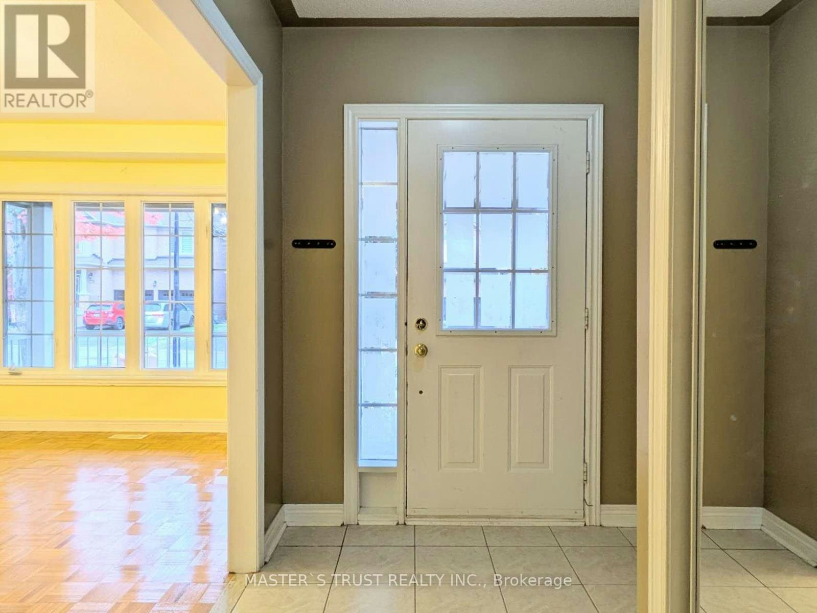 626 Society Crescent, Newmarket, ON, L3X 2V8 - 4